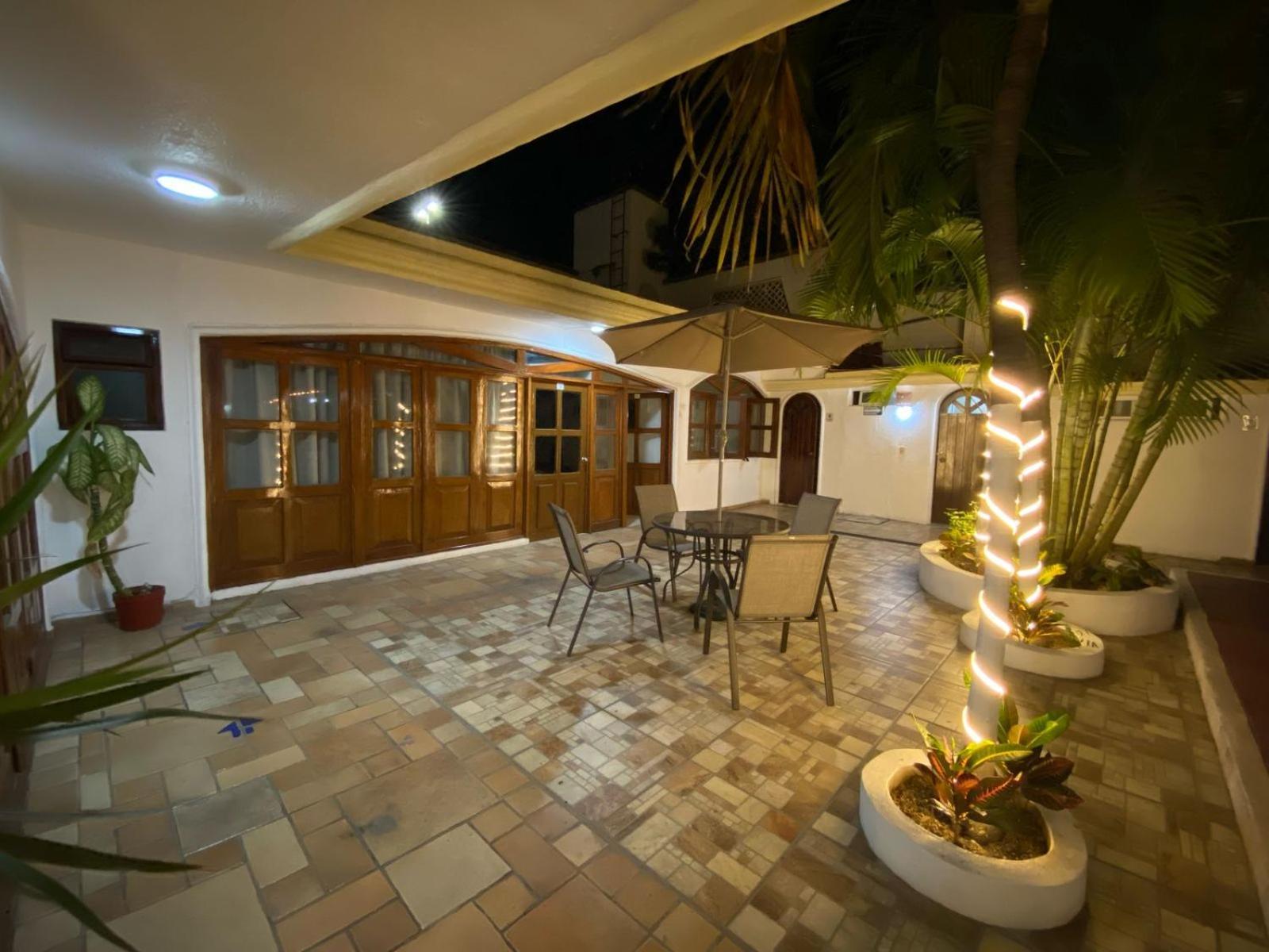 מנסניו Hotel Boutique La Pergola מראה חיצוני תמונה